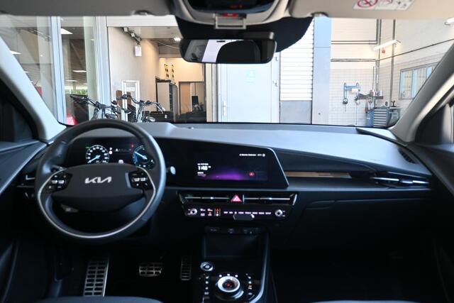 KIA Niro 1.6 GDi Hybrid ExecutiveLine | TREKHAAK | SCHUIF/KANTELDAK | CAMERA | STUUR/STOELVERWARMING | STOELVENTILATIE | NAVI | CRUISE CONTROL | HARMAN/KARDON | CLIMATE CONTROL | LEDER | PDC | LMV