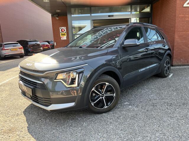 KIA Niro 1.6 GDi Hybrid DynamicLine // ADAPT. CRUISE // LED // CAMERA+SENSOREN // NAVI+CARPLAY // STUUR+STOELVERWARMING //