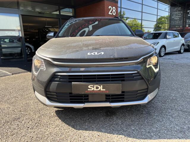 KIA Niro 1.6 GDi Hybrid DynamicLine // ADAPT. CRUISE // LED // CAMERA+SENSOREN // NAVI+CARPLAY // STUUR+STOELVERWARMING //