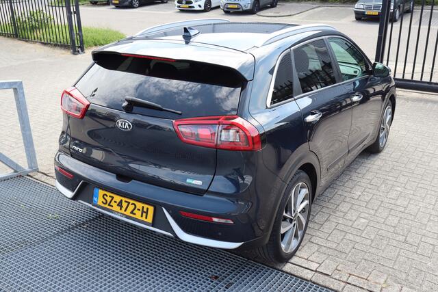 KIA Niro 1.6 GDi Hybrid Design Edition Panoramadak! Apple carplay/Achteruitrijcamera/Stoelverwarming/Stuurverwarming/Lane assist/Cruise control/Parkeersenosren/Climate control