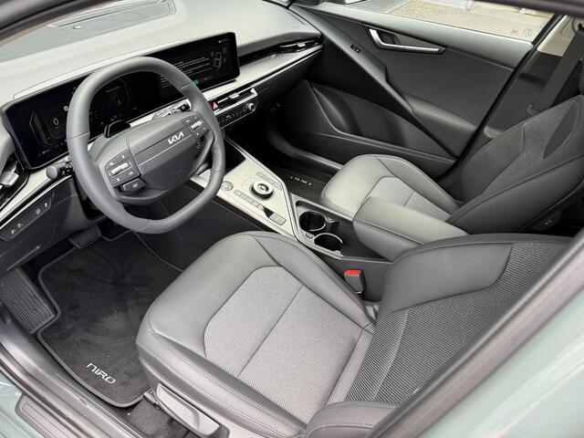 KIA Niro 1.6 GDi Hybrid DynamicLine | Direct leverbaar | Rijklaarprijs incl. inruilvoordeel!! | Stoel & stuurverwarming | Keyless go/start | Navigatie | Achteruitrijcamera|