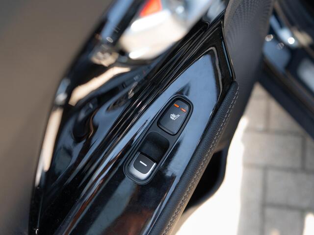 KIA Niro 1.6 GDi Hybrid ExecutiveLine | Cruise | Carplay | Navi | Keyless | Stoelverwarming-ventilatie | schuif-kanteldak