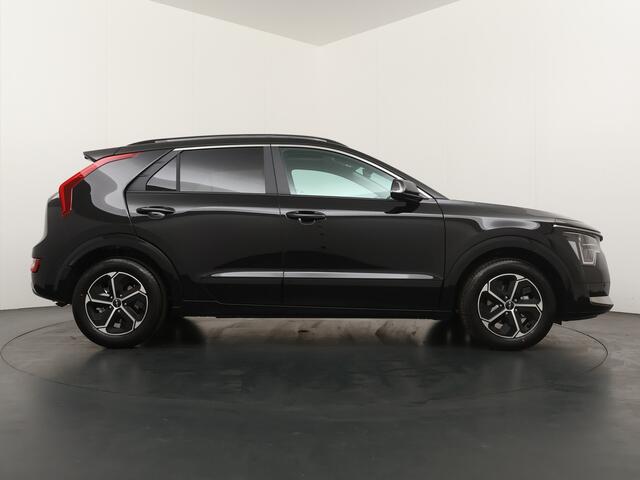 KIA Niro 1.6 GDi Hybrid DynamicPlusLine - Adaptive cruise control - Stoel/Stuurverwarming - Head-up display - Schuif/kanteldak - Automatische achterklep - Achteruitrij camera - LED koplampen Fabrieksgarantie t/m 28-06-2032