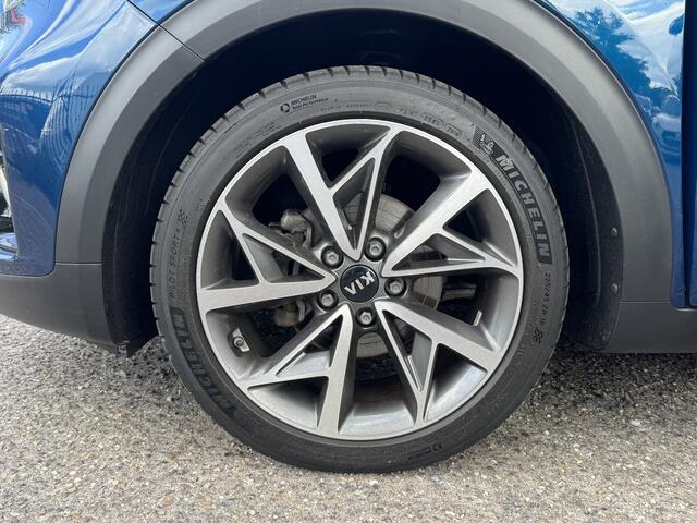 KIA Niro 1.6 GDi Hybrid ExecutiveLine // JBL PREMIUM AUDIO // NAVI // VIRTUAL COCKPIT // CAMERA // ADAPTIVE CRUISE // STOEL VERWARMING //