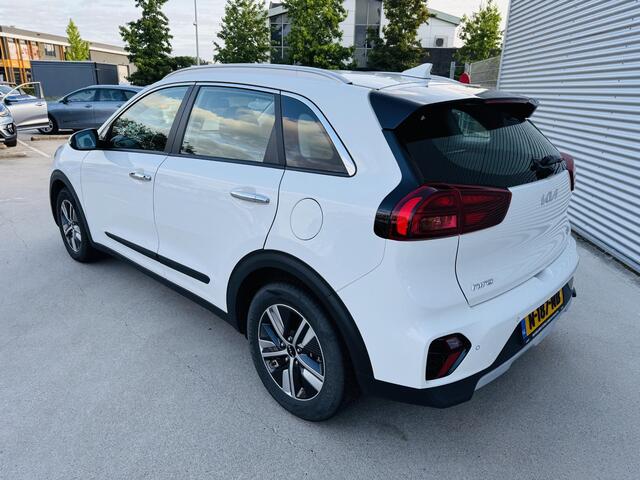 KIA Niro 1.6 GDi Hybrid DynamicLine NW door ons geleverd & Onderhouden ! Mooie kmstand !