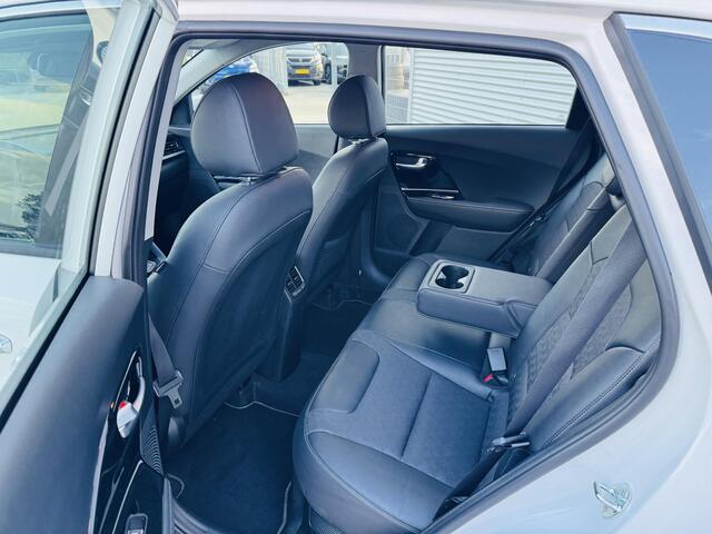 KIA Niro 1.6 GDi Hybrid DynamicLine NW door ons geleverd & Onderhouden ! Mooie kmstand !