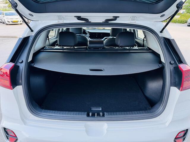 KIA Niro 1.6 GDi Hybrid DynamicLine NW door ons geleverd & Onderhouden ! Mooie kmstand !