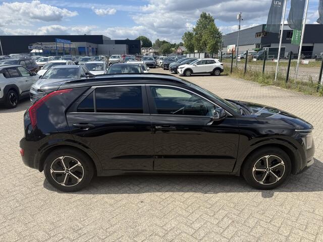 KIA Niro 1.6 GDi HEV Launch Edition + TREKHAAK