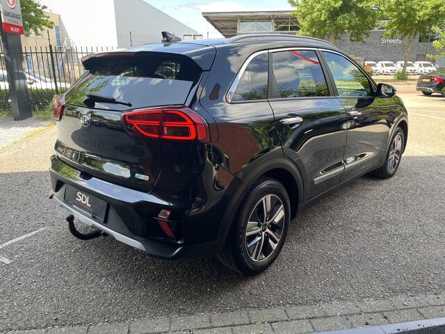 KIA Niro 1.6 GDi PHEV DynamicLine // ADAPT. CRUISE // AFN. TREKHAAK // CAMERA+SENSOREN // HALF LEDER // NAVI+CARPLAY //