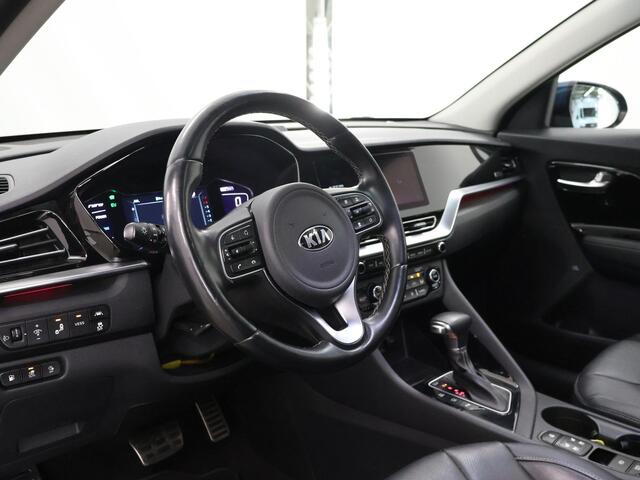 KIA Niro 1.6 GDi PHEV ExecutiveLine | Schuif / Kanteldak | Lederen Bekleding | JBL Audio | Dodehoekdetectie | Stoel/Stuurwielverwarming | Stoelventilatie | Elektrisch bedienbare bestuurdersstoel met geheugenfunctie |