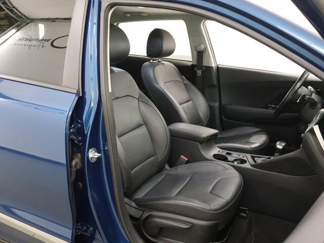 KIA Niro 1.6 GDi PHEV ExecutiveLine | Schuif / Kanteldak | Lederen Bekleding | JBL Audio | Dodehoekdetectie | Stoel/Stuurwielverwarming | Stoelventilatie | Elektrisch bedienbare bestuurdersstoel met geheugenfunctie |