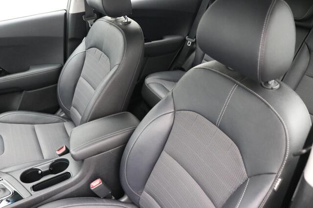 KIA Niro 1.6 GDi Hybrid DynamicLine / Automaat / Navigatie / Achteruitrij Camera / Trekhaak /All Season Banden / 1ste Eigenaar / Dealeronderhouden /