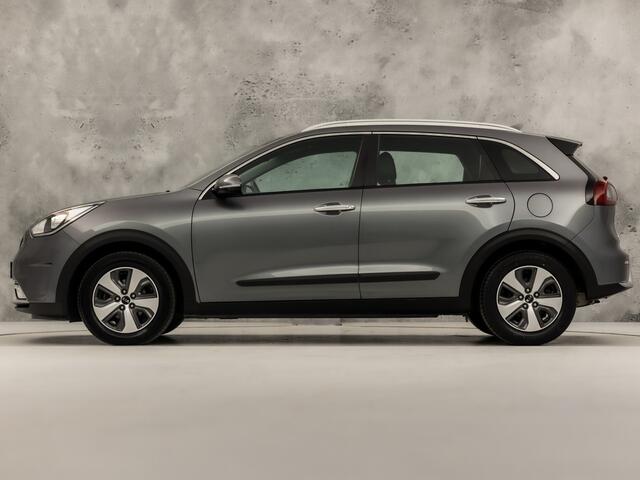 KIA Niro 1.6 GDi Hybrid DynamicLine Automaat (APPLE CARPLAY, NAVIGATIE, CAMERA, LEDER, SPORTSTOELEN, CRUISE, LANE ASSIST, NIEUWSTAAT)