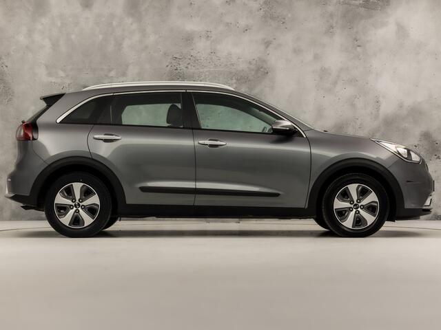 KIA Niro 1.6 GDi Hybrid DynamicLine Automaat (APPLE CARPLAY, NAVIGATIE, CAMERA, LEDER, SPORTSTOELEN, CRUISE, LANE ASSIST, NIEUWSTAAT)