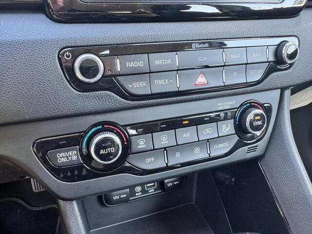 KIA Niro 1.6 GDi Hybrid DynamicLine*Navi*ECC*EXPORTPRIJS*