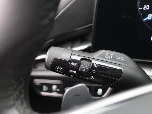 KIA Niro 1.6 GDi Hybrid ExecutiveLine | Automaat | Harman Kardon | Leder | Elek. Stoelverstelling met geheugen | Heads-up Display | Trekhaak | All season |