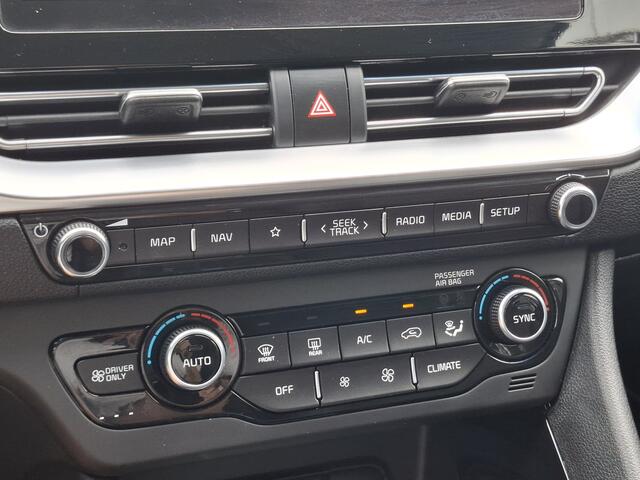 KIA Niro 1.6 GDi Hybrid DynamicPlusLine | Navigatie/Android/Apple Carplay | LM Velgen 18" | Voorstoelen + Stuur Verwarmd | Cruise Control Adaptief | Dodehoekdetectie | Airco |
