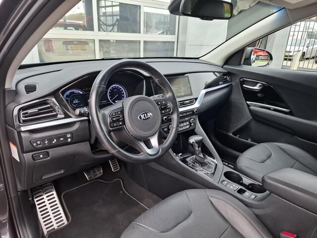 KIA Niro 1.6 GDi Hybrid DynamicPlusLine | Navigatie/Android/Apple Carplay | LM Velgen 18" | Voorstoelen + Stuur Verwarmd | Cruise Control Adaptief | Dodehoekdetectie | Airco |