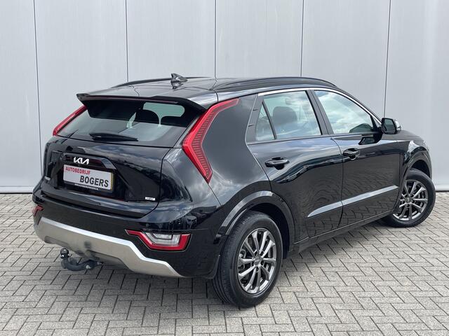 KIA Niro 1.6 GDi Hybrid DynamicLine Navigatie, Climate Control, Adaptive Cruise Control, Trekhaak, Stoel/Stuurverwarming,16"Lm,