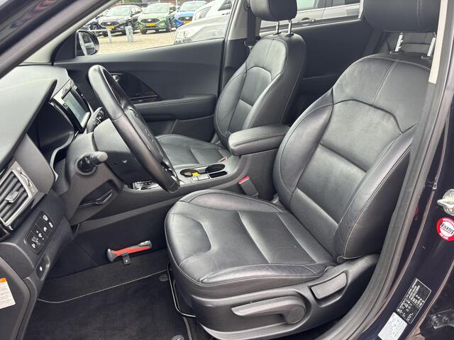 KIA Niro 1.6 GDi Hybrid BusinessLine 141pk Trekhaak | Lederen Bekleding | Navigatie | Achteruitrijcamera | Adaptieve Cruise control