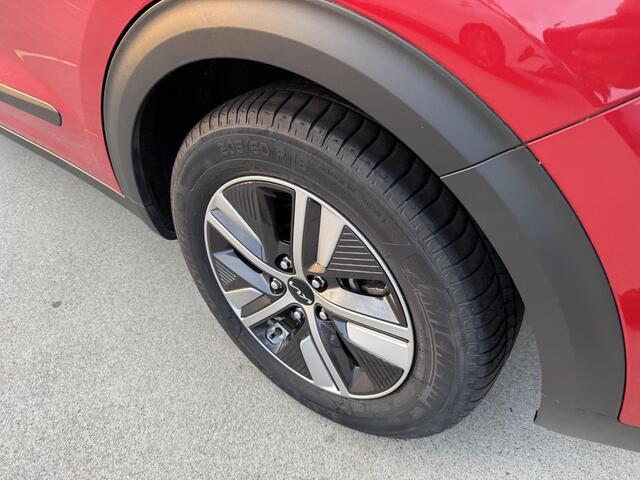 KIA Niro 1.6 GDi Hybrid ExecutiveLine NW geleverd & Onderhouden | Trekhaak | Full options