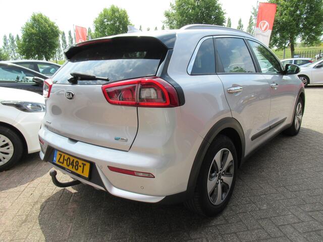 KIA Niro 1.6 GDi Hybrid DynamicPlusLine | Clima-Airco | Carplay | Parkeercamera | Incl. BOVAG Garantie | DAB+ | Trekhaak |