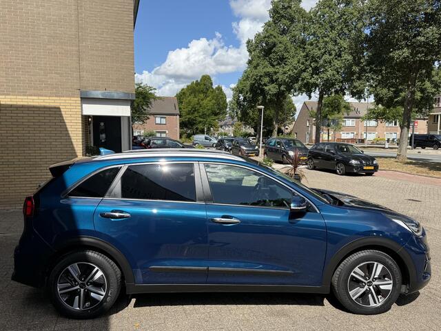 KIA Niro 1.6 GDi Hybrid DynamicPlusLine / Airco clima/ Navigatie/ Cruise/ Apple carplay/ Camera/ PDC/ LED/ Trekhaak/ Lederen bekl
