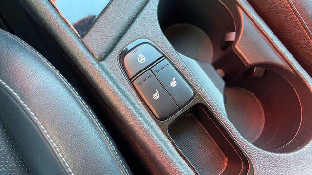 KIA Niro 1.6 GDi Hybrid DynamicPlusLine CAMERA / CARPLAY / LED / STOEL-STUUR VERW / CLIMA