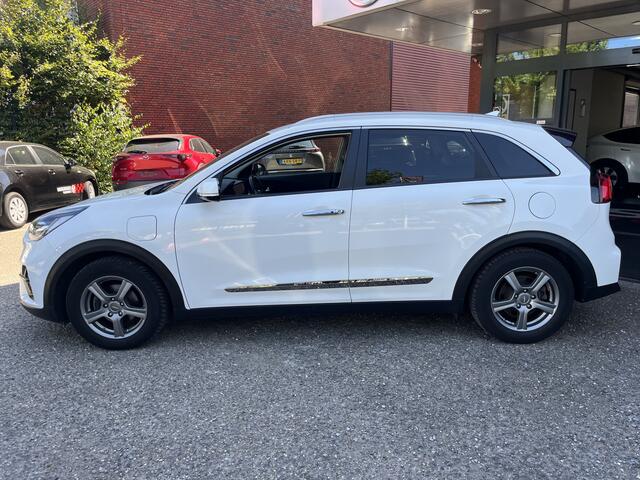 KIA Niro 1.6 GDi Hybrid ExecutiveLine // LEDER // ELEK.STOEL+GEHEUGEN // DODEHOEK // JBL // KEYLESS // STOELVERKOELING-VERWARMING //