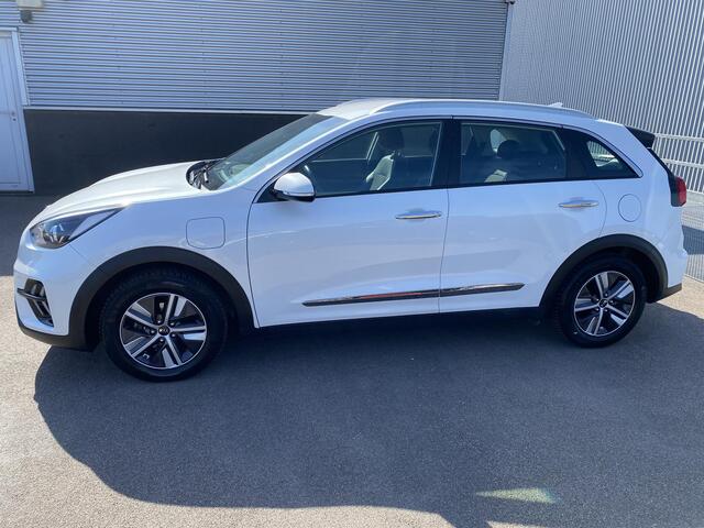 KIA Niro 1.6 GDi PHEV DynamicLine Trekhaak, Navigatie, Nieuw geleverd en dealeronderhouden, Achteruitrijcamera, Adaptieve cruise control
