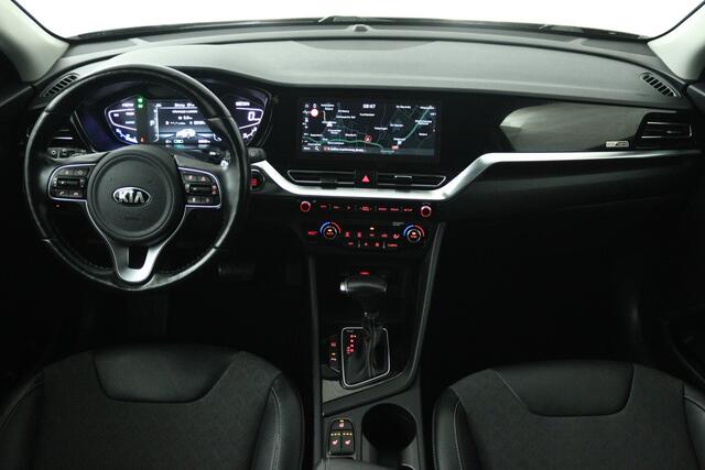 KIA Niro 1.6 GDi Hybrid ExecutiveLine (STOEL/STUUR VERWARMING, CRUISE ADAPTIEF, CAMERA, NAVIGATIE)