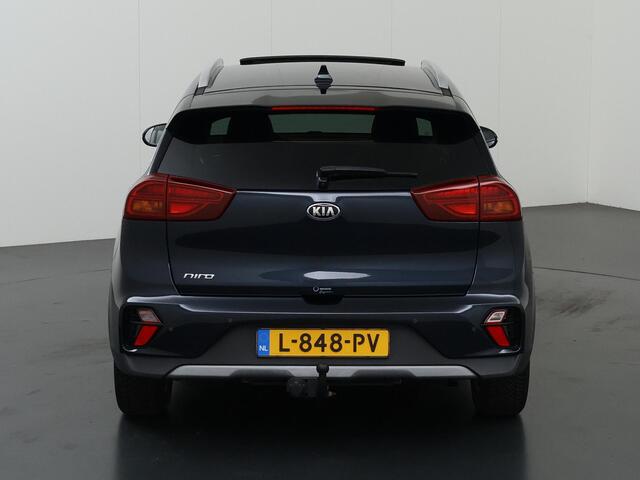 KIA Niro 1.6 GDi Hybrid DynamicPlusLine | Trekhaak | Schuif / Kanteldak | Leder | Stoel/Stuurwielverwarming | Dodehoek Detectie | Keyless Go | Cruise Control Adaptief | Navigatie | Parkeercamera |