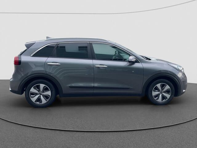 KIA Niro 1.6 GDi Hybrid First Edition Cruise control | Dealer Onderhouden | Half leder | Camera
