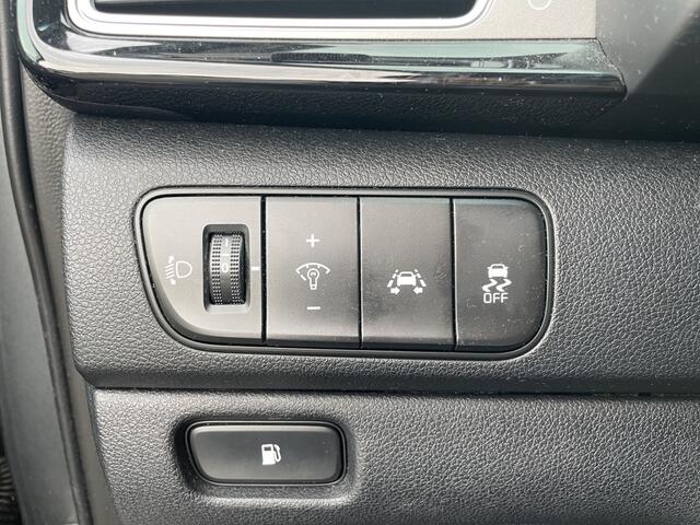 KIA Niro 1.6 GDi Hybrid First Edition Cruise control | Dealer Onderhouden | Half leder | Camera
