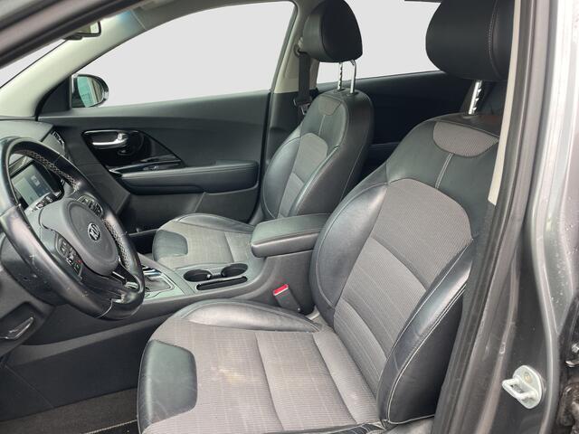 KIA Niro 1.6 GDi Hybrid First Edition Cruise control | Dealer Onderhouden | Half leder | Camera