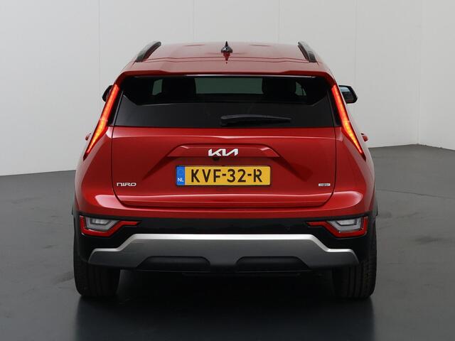 KIA Niro 1.6 GDi Hybrid DynamicPlusLine Edition | Ele.verstelbare stoel | HUD | Navigatie | Camera | DAB | Apple CarPlay/Android Auto | Stoel en stuurverwarming | Adaptieve Cruise Control | Ele. kofferdeksel |