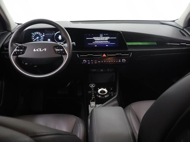 KIA Niro 1.6 GDi Hybrid DynamicPlusLine Edition | Ele.verstelbare stoel | HUD | Navigatie | Camera | DAB | Apple CarPlay/Android Auto | Stoel en stuurverwarming | Adaptieve Cruise Control | Ele. kofferdeksel |