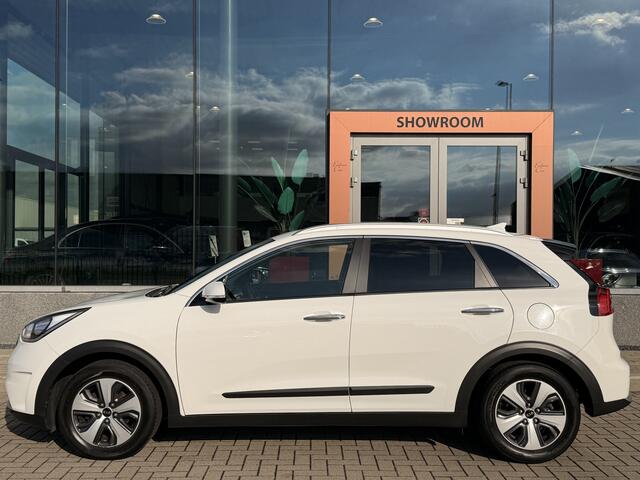 KIA Niro 1.6 GDi Hybrid ComfortLine | ACC | Stoel/Stuurverwarming | Achteruitrijcamera | Afn. Trekhaak | Apple Carplay | Dodehoek |