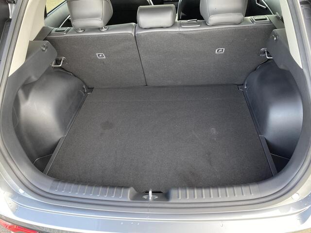 KIA Niro 1.6 GDi Hybrid DynamicLine Parkeersensoren, navigatie, 18" LMV, Apple CarPlay/Android Auto, achteruitrij camera, keyless, adaptieve cruise control