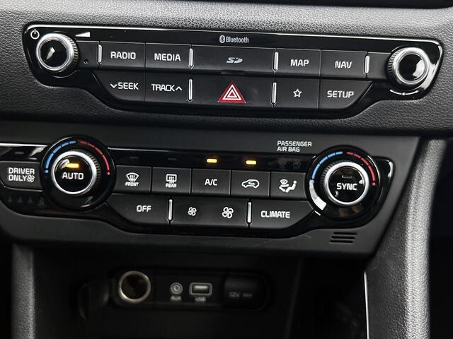 KIA Niro 1.6 GDi Hybrid DynamicLine | Trekhaak | Adaptive Cruise Control | Camera | 1e Eigenaar |