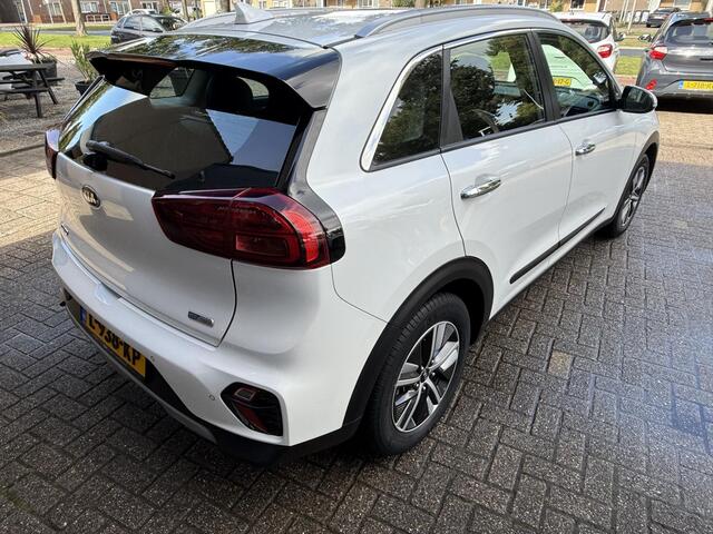 KIA Niro 1.6 GDi Hybrid DynamicLine / Airco clima/ Navigatie/ Cruise/ Apple carplay/ Camera/ PDC/ LMV/ Half leder