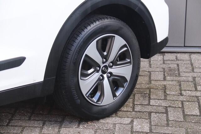 KIA Niro 1.6 GDi Hybrid First Edition, Carplay, Camera, Navi, JBL!