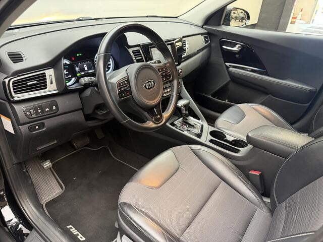KIA Niro 1.6 GDi Hybrid First Edition | Carplay | 18 '' LM velgen | Cam achter | Dealer onderhouden