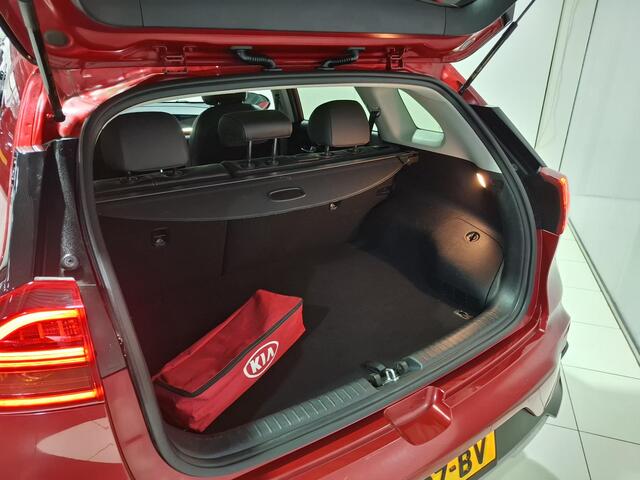 KIA Niro 1.6 GDi PHEV DynamicPlusLine Stoel en Stuur verwarming, Apple Carplay/Android Auto, Navigatie, Camera.