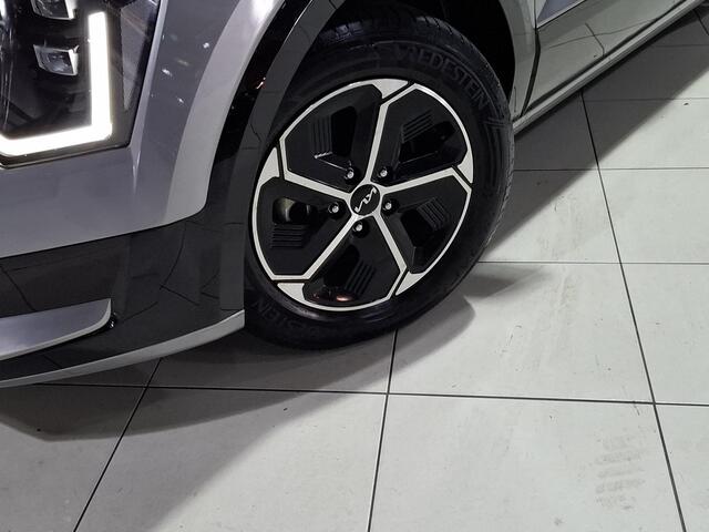 KIA Niro 1.6 GDi Hybrid DynamicPlusLine Trekhaak, Stoel en Stuur verwarming, Schuif kantel dak, Apple Carplay/Android Auto, Navigatie, Camera.