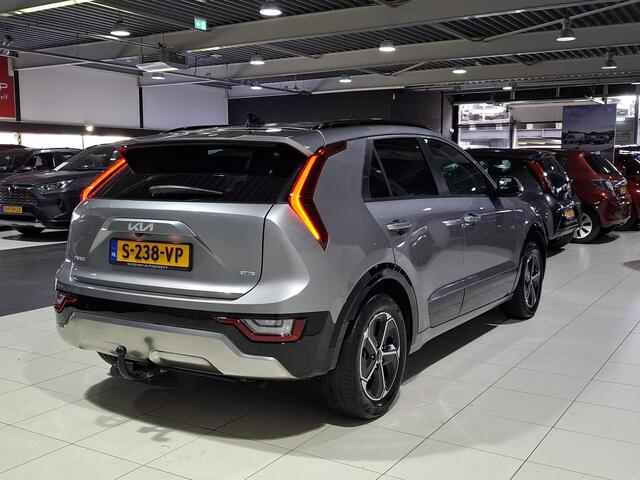 KIA Niro 1.6 GDi Hybrid DynamicPlusLine Trekhaak, Stoel en Stuur verwarming, Schuif kantel dak, Apple Carplay/Android Auto, Navigatie, Camera.