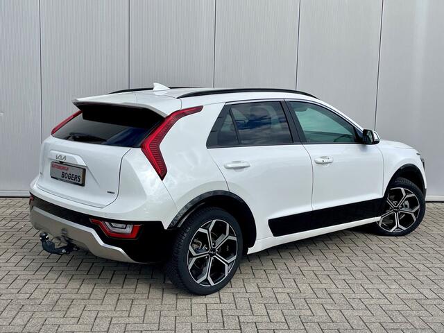 KIA Niro 1.6 GDi Hybrid DynamicLine Navigatie, Climate Control, Trekhaak, 18"Lm, Dodehoek detectie, Stoel/Stuurverwarming
