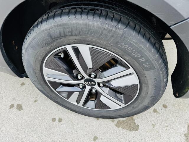 KIA Niro 1.6 GDi Hybrid Edition NW door ons geleverd & Onderhouden | Trekhaak | Navi via AppleCarplay & Android Auto | Cruise | Clima | Camera