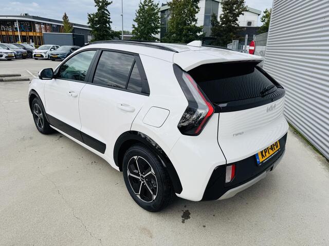 KIA Niro 1.6 GDi Hybrid DynamicPlusLine Demo auto |Sunroof | Navi | Keyless | Privacyglass | Km stand kan iets varieeren ! Informeer altijd even of de auto aanwezig is !