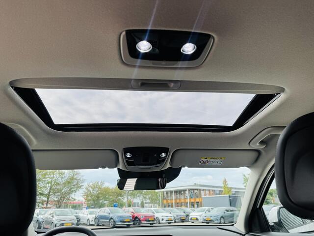 KIA Niro 1.6 GDi Hybrid DynamicPlusLine Demo auto |Sunroof | Navi | Keyless | Privacyglass | Km stand kan iets varieeren ! Informeer altijd even of de auto aanwezig is !